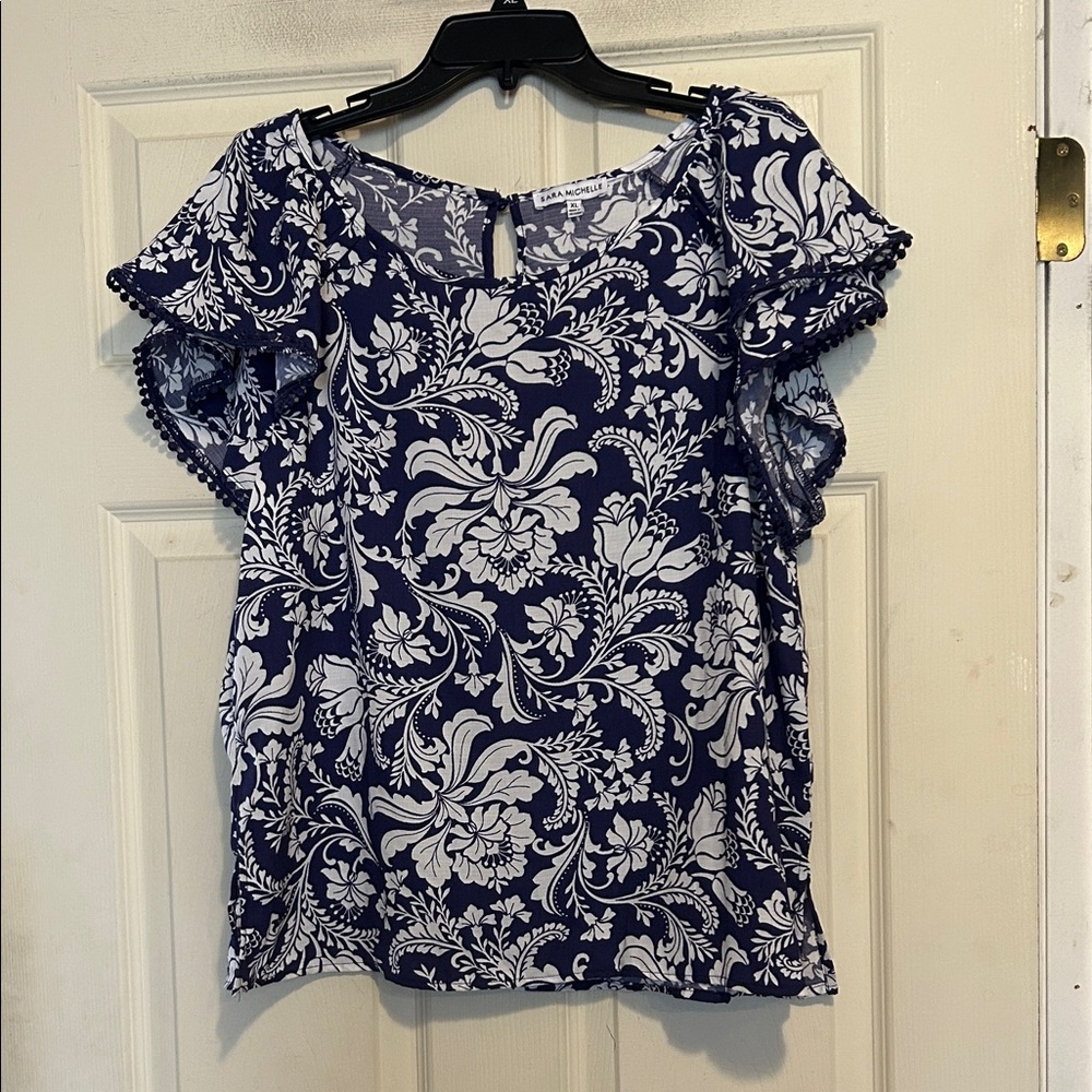Sara Michelle Blue and White Floral Flutter Sleeve Blouse Size XL